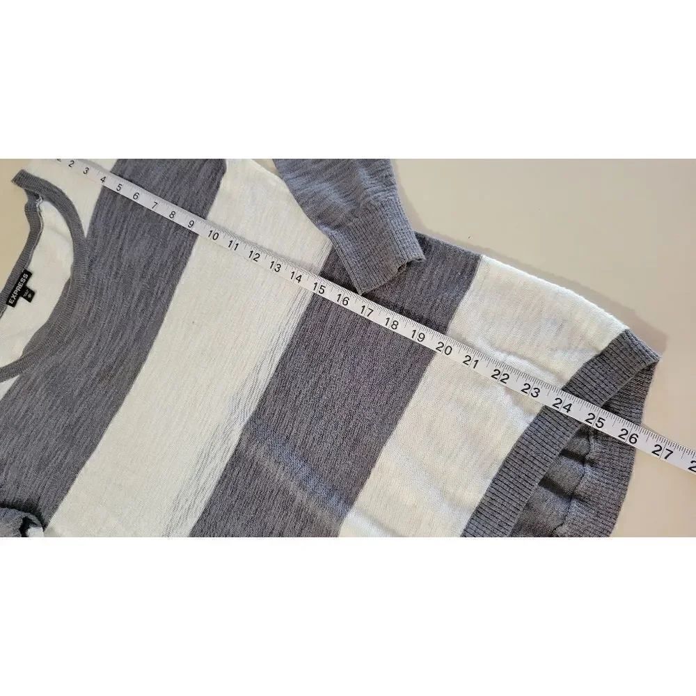 Express Stripe Sweater   - Picture 4 of 9